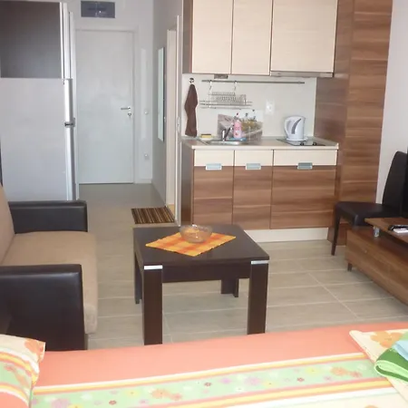Apartamento Ganozliev's In Kavatsi Area *